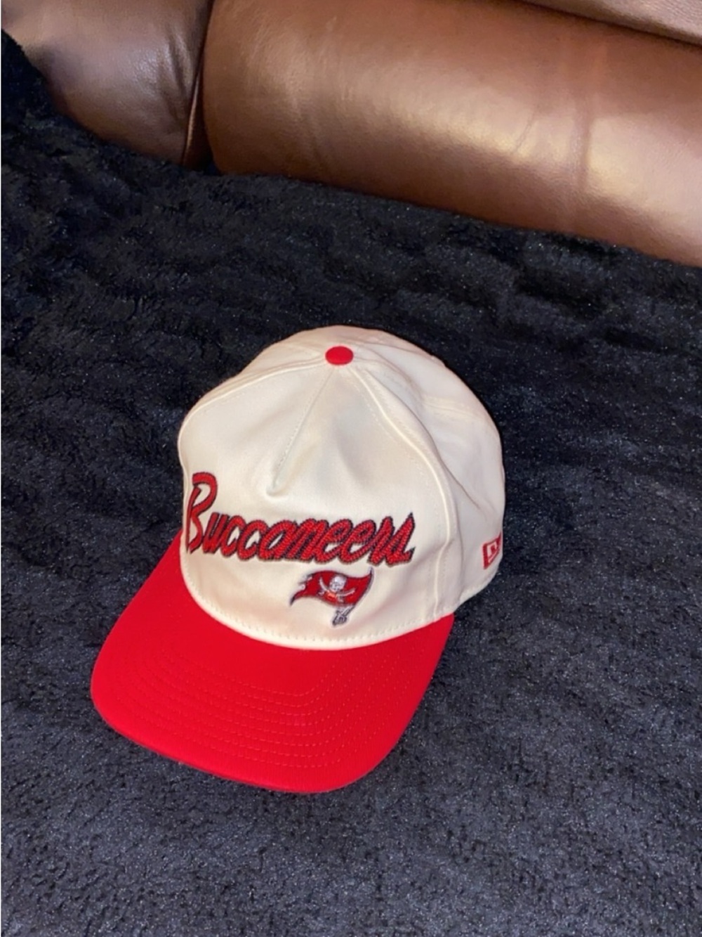 New Era Tampa Bay Buccaneers Cream and Red Script Cap
